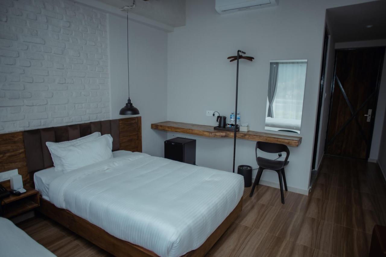 Jade City Hotel Покхара Экстерьер фото
