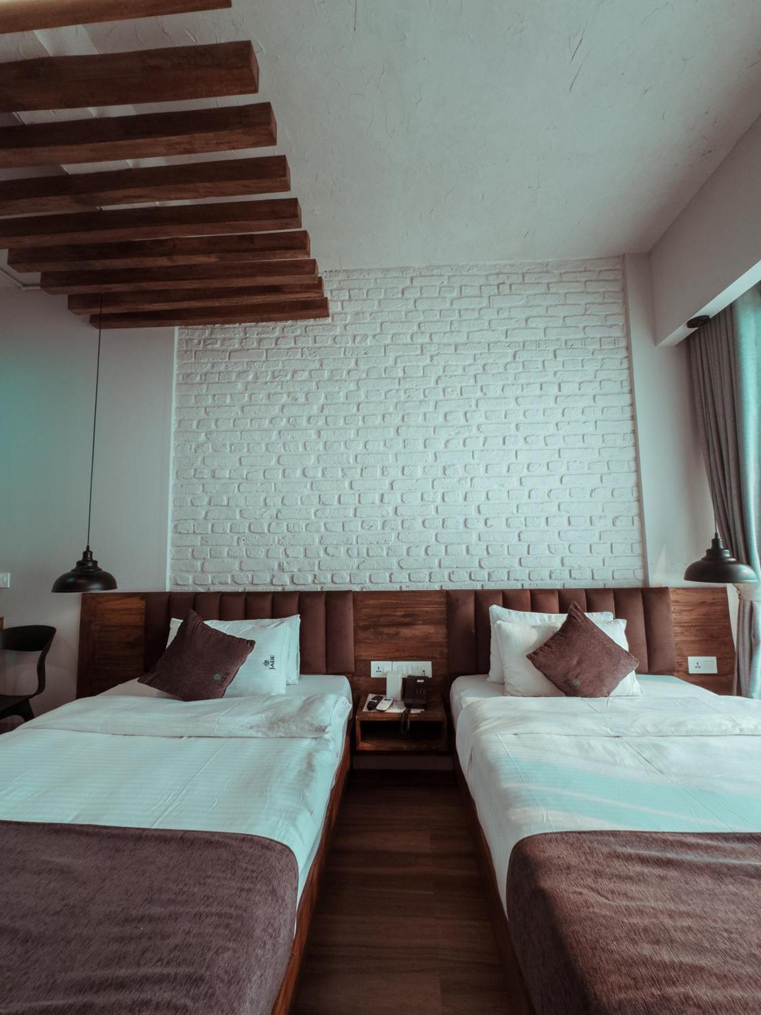 Jade City Hotel Покхара Экстерьер фото